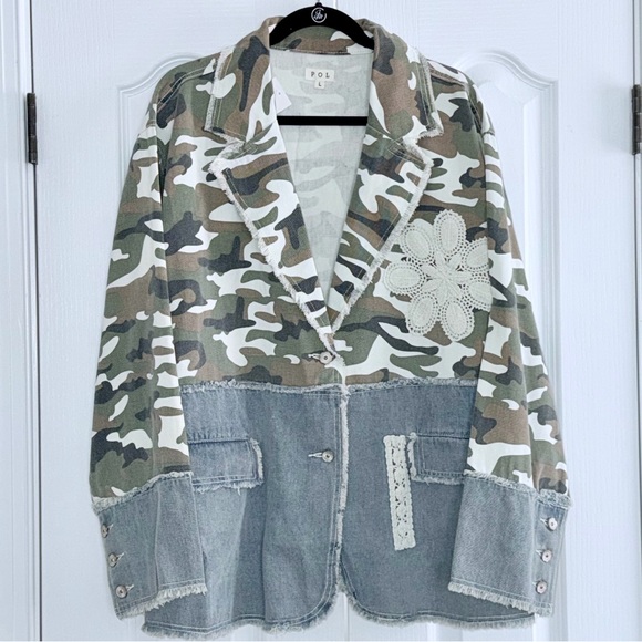 🌸NWT: POL Camouflage and Denim Jacket - Picture 2 of 14